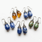 Découvrez nos boucles d'oreilles en argent 925 avec minéraux de qualités à Ath. Bijoux artisanaux uniques pour femme, élégance et bien-être assurés.